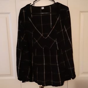 🎈4/$40🎈Old Navy black and white striped blouse